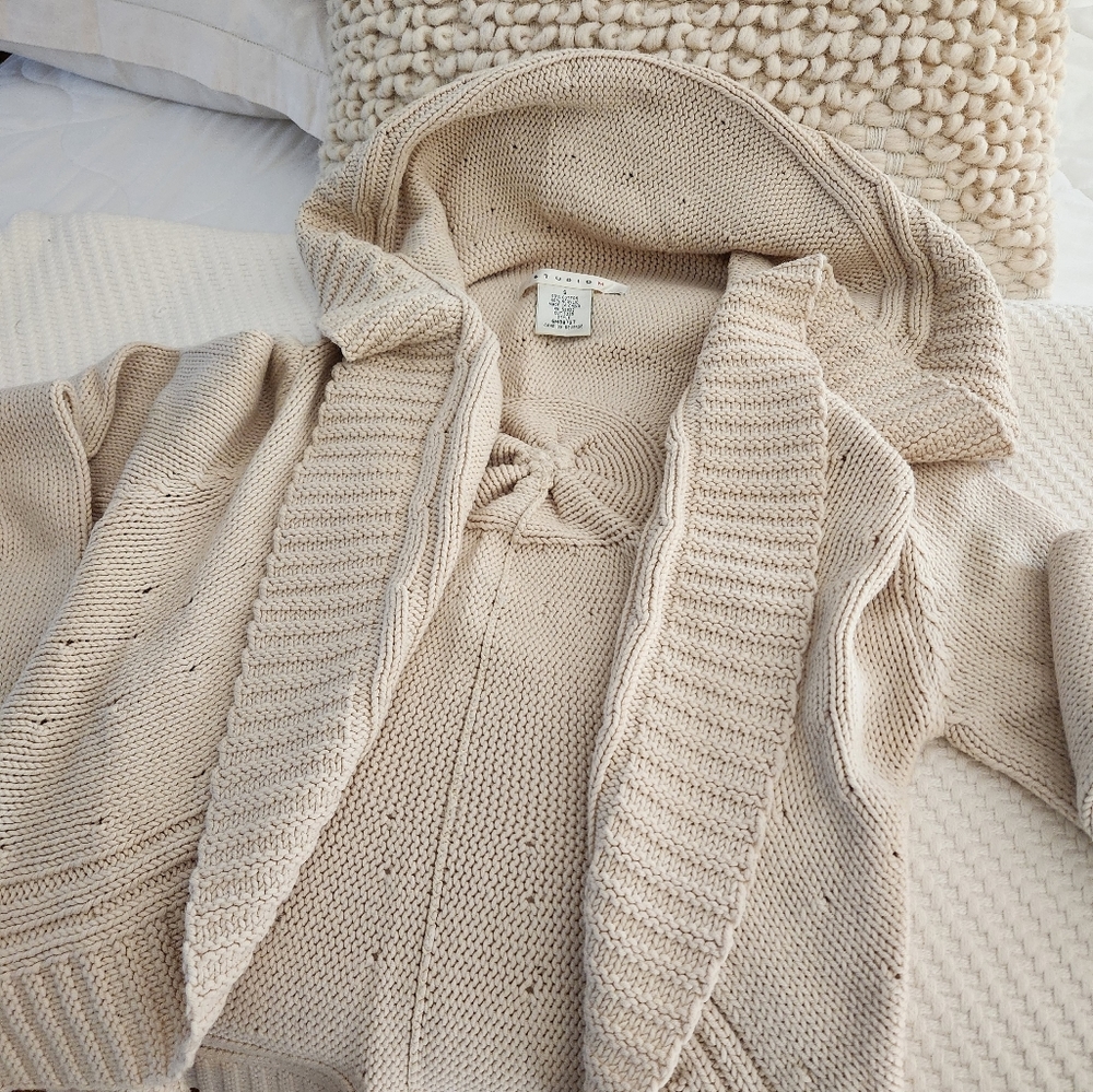 MAX STUDIO CROPPED SWEATER